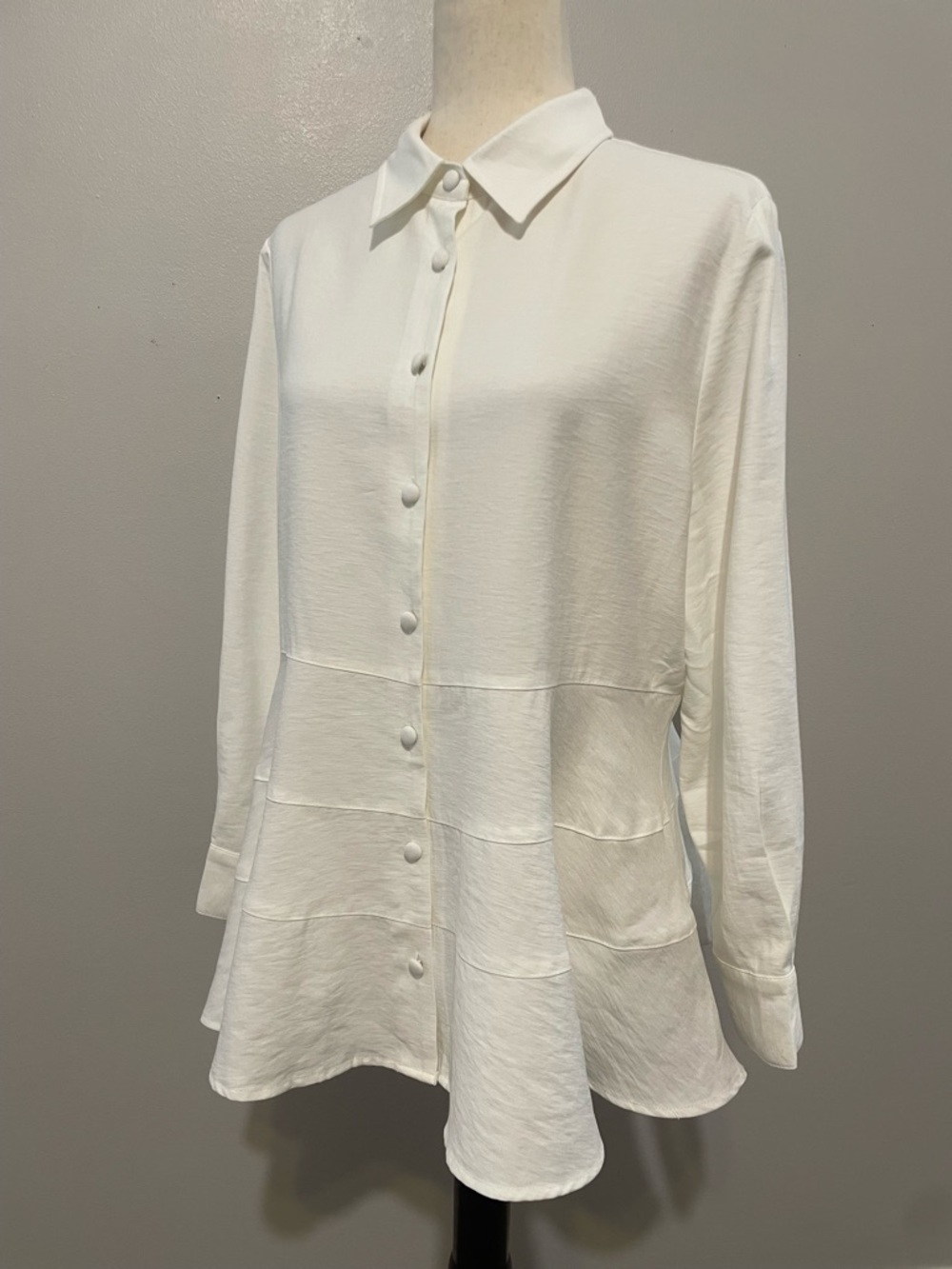 Pomander Place White Button-Down Peplum Shirt - Picture 3 of 12